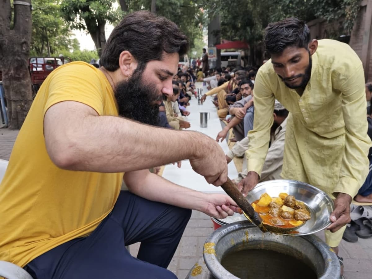 Sahar-o-Iftar Program 
