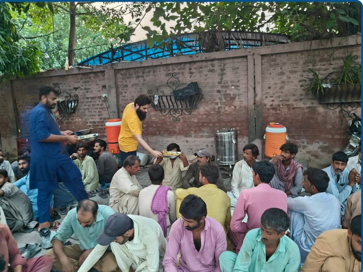 Sahar-o-Iftar Program 